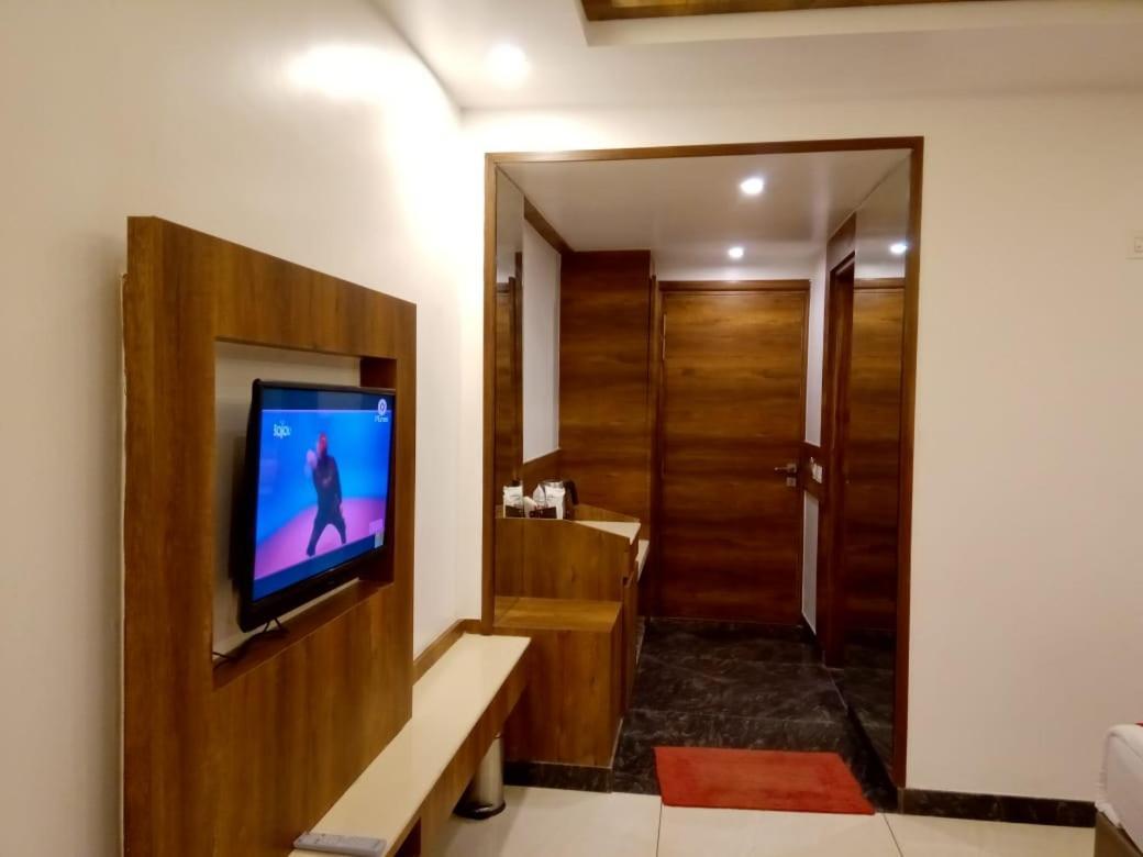 Hotel Green Orchid Udhampur Dış mekan fotoğraf