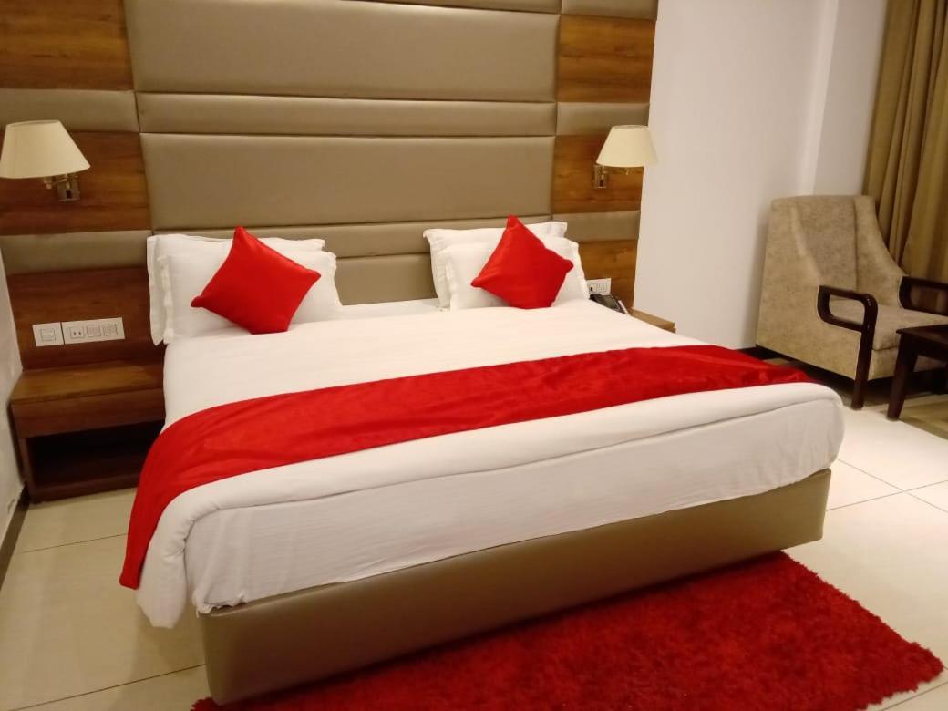 Hotel Green Orchid Udhampur Dış mekan fotoğraf