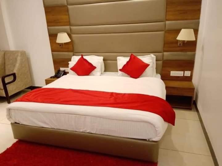 Hotel Green Orchid Udhampur Dış mekan fotoğraf